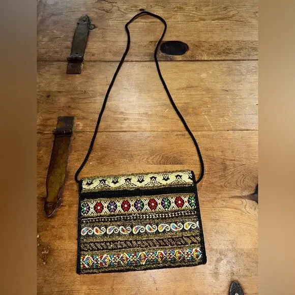 Bohemian Bead Stitched Patterned Crossbody Bag - Picture 5 of 9